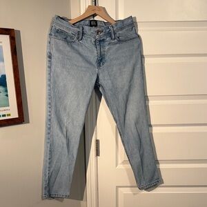 BDG by Urban Outfitters Men’s Light Wash Dad Fit Denim Jeans